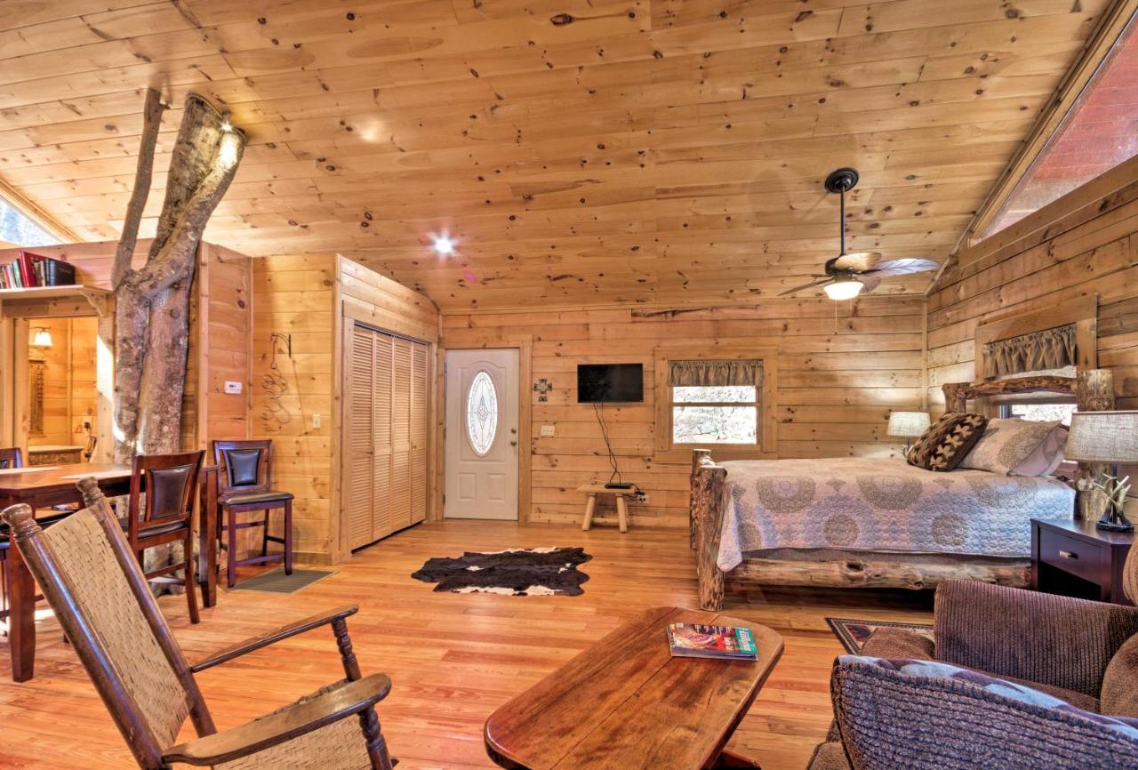 Bryson City Cabin With Wraparound Deck And Hot Tub Exterior photo