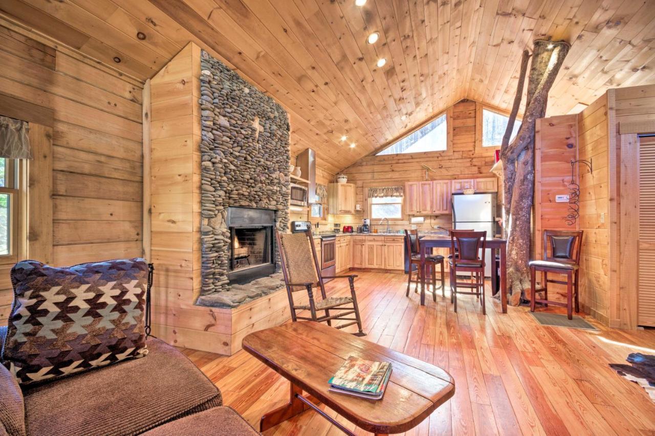Bryson City Cabin With Wraparound Deck And Hot Tub Exterior photo
