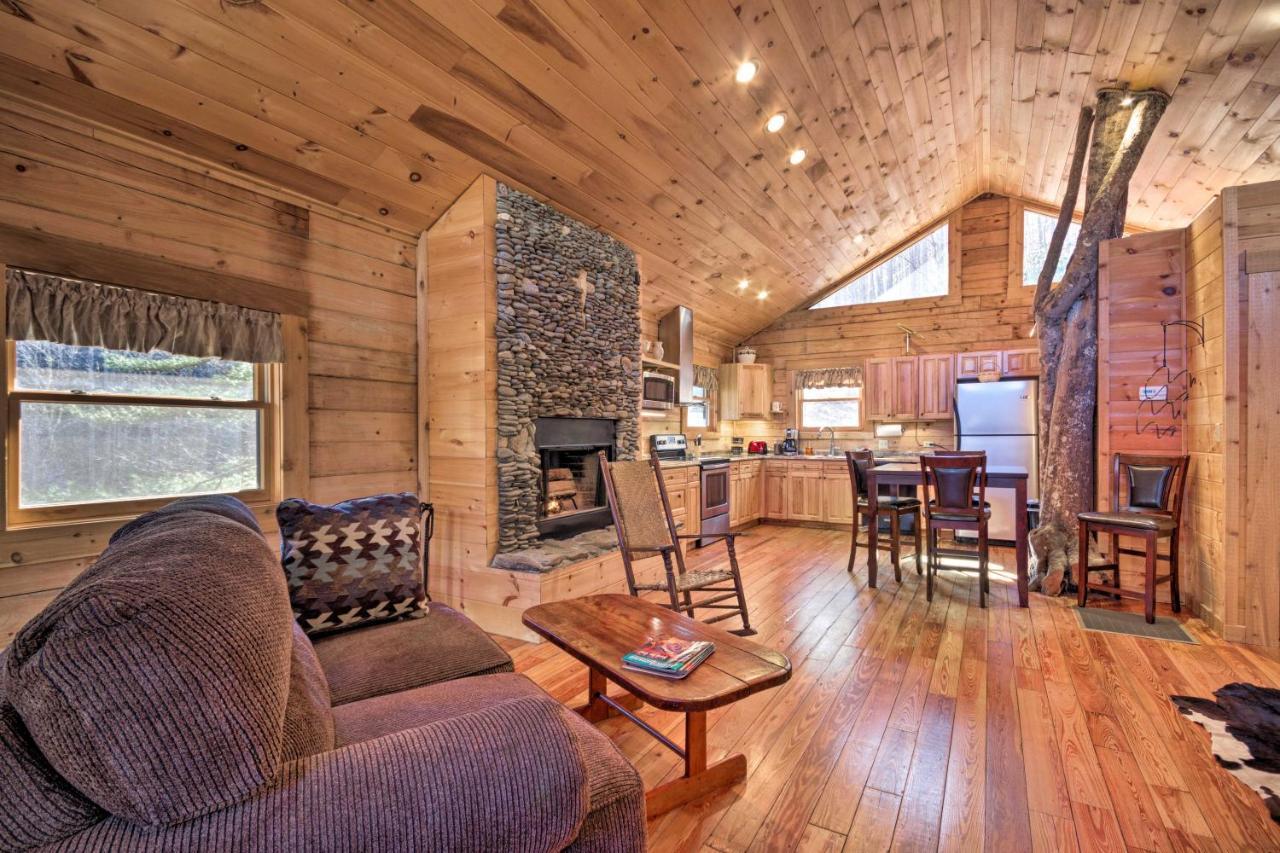 Bryson City Cabin With Wraparound Deck And Hot Tub Exterior photo