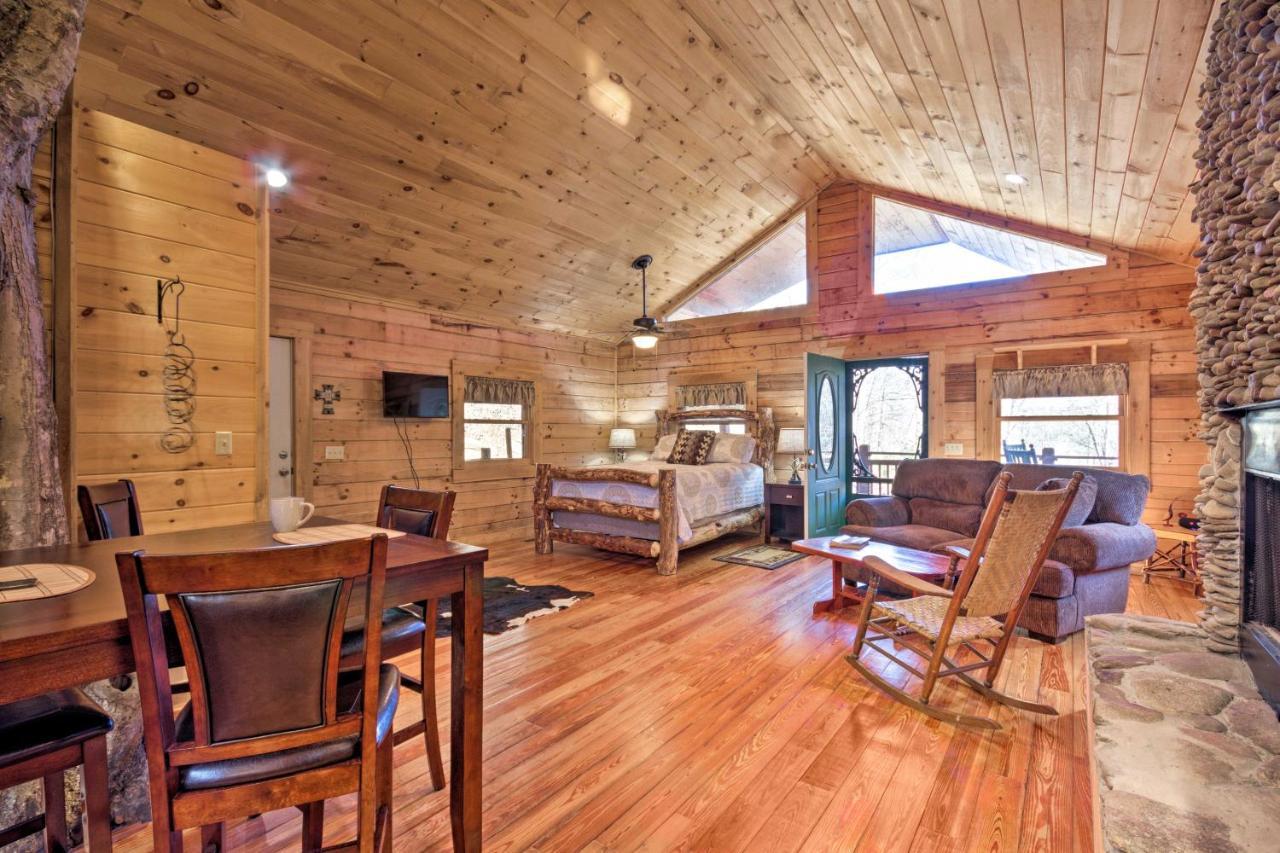 Bryson City Cabin With Wraparound Deck And Hot Tub Exterior photo