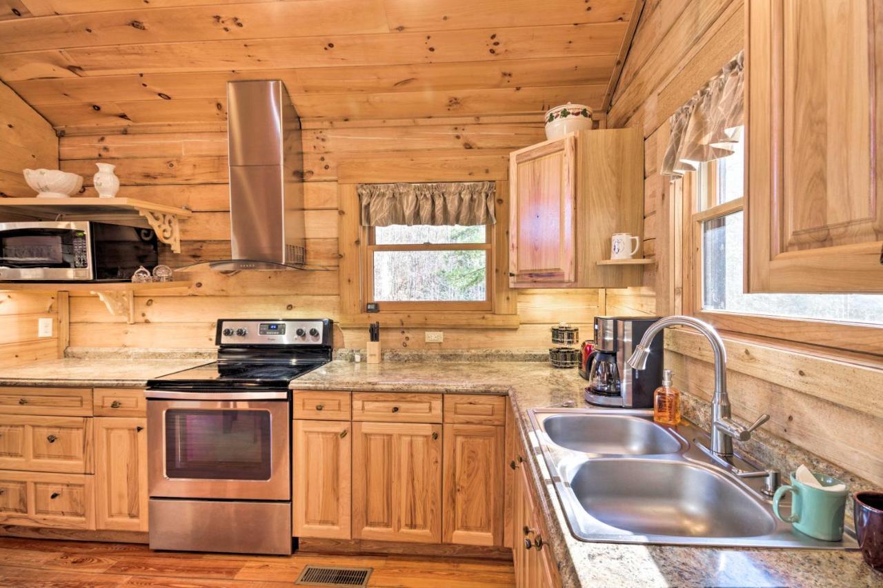 Bryson City Cabin With Wraparound Deck And Hot Tub Exterior photo