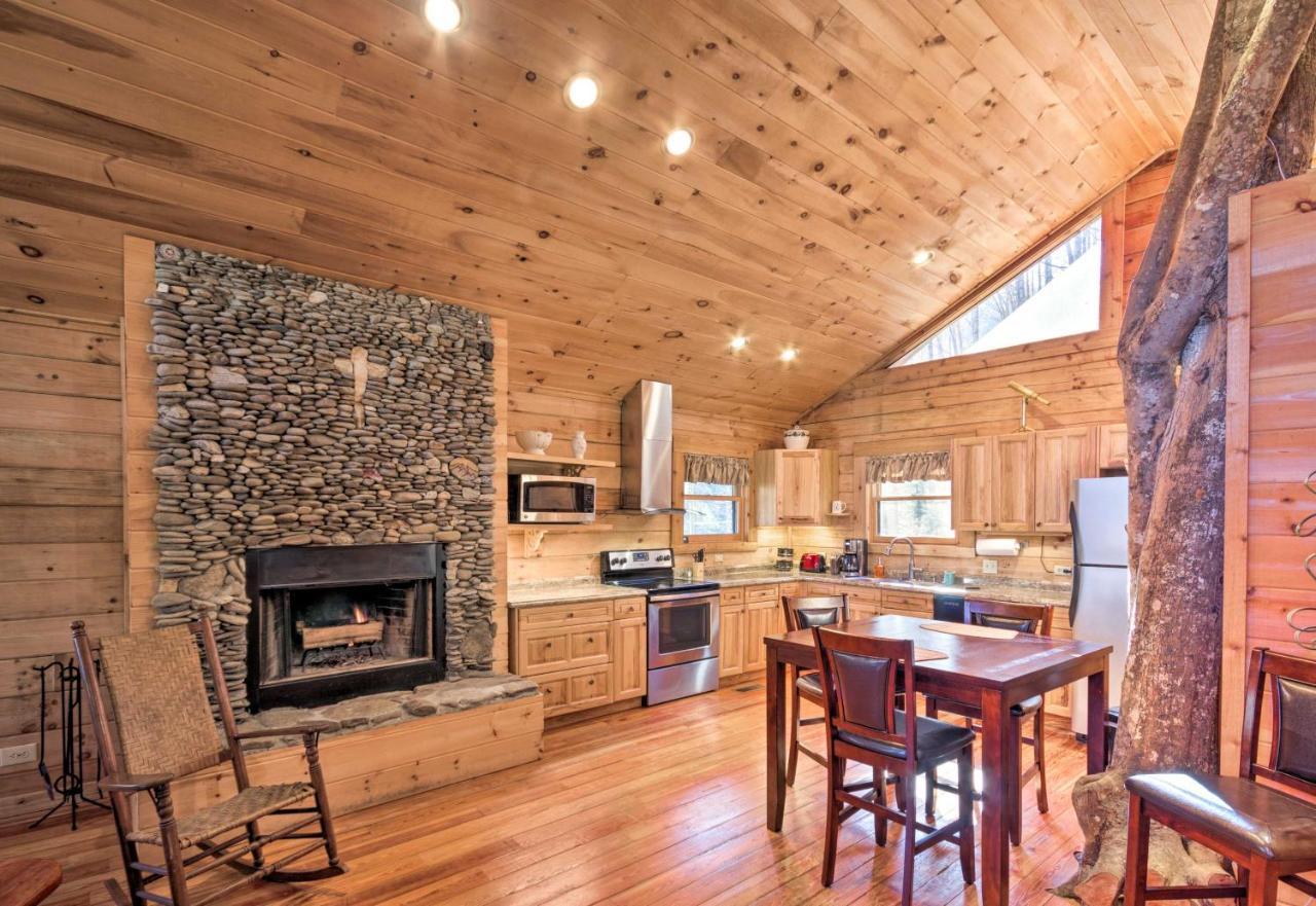 Bryson City Cabin With Wraparound Deck And Hot Tub Exterior photo