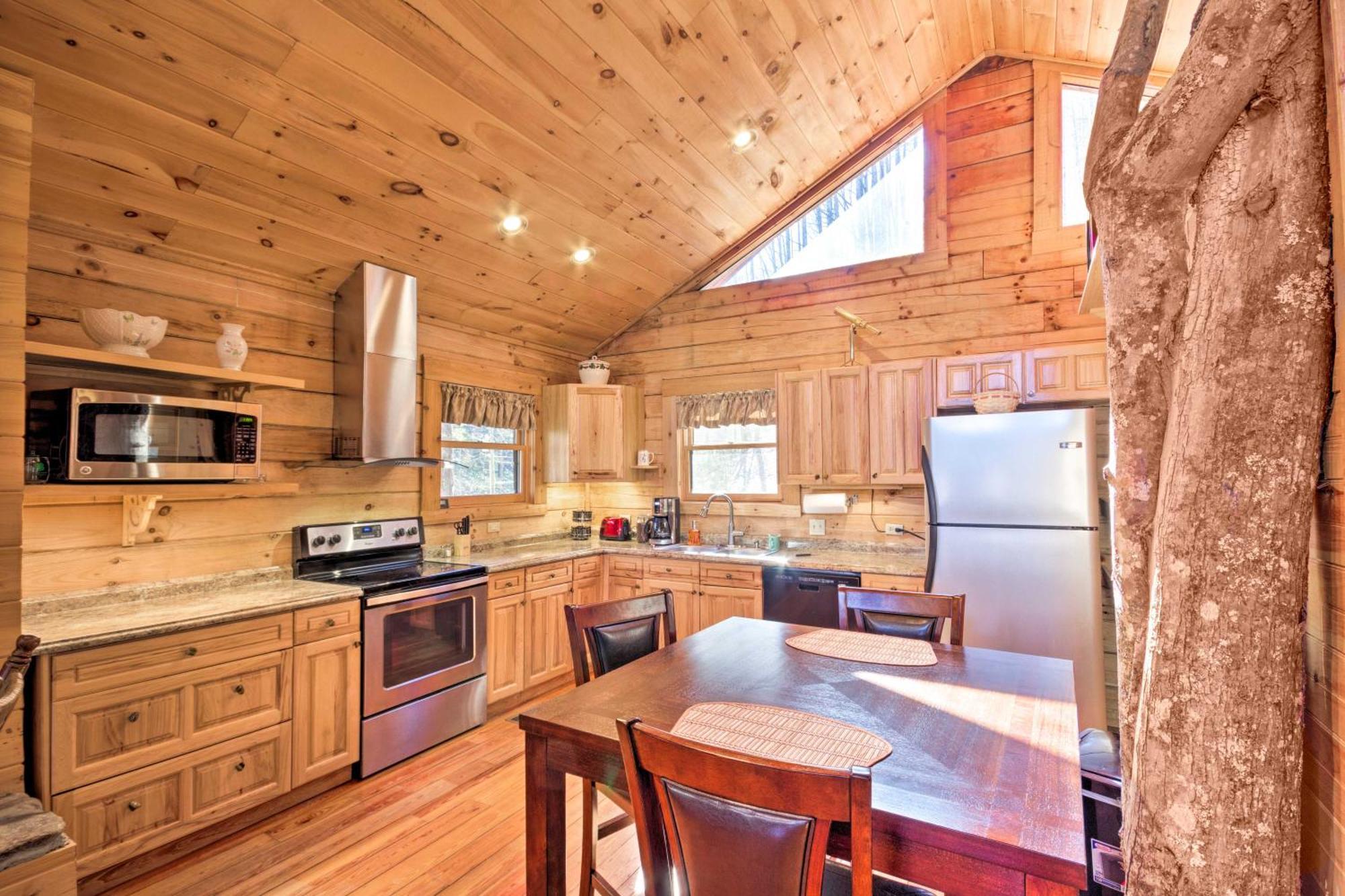 Bryson City Cabin With Wraparound Deck And Hot Tub Exterior photo